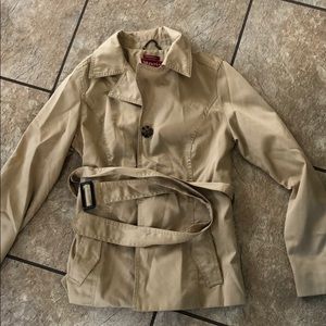 Khaki water repellent trench coat